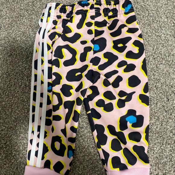 Adidas Tracksuit Leopard Animal Print Track Pants Girls Baby Size 12M - Picture 2 of 5
